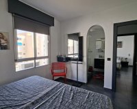 Resale - Apartment - Torrevieja - Acequion