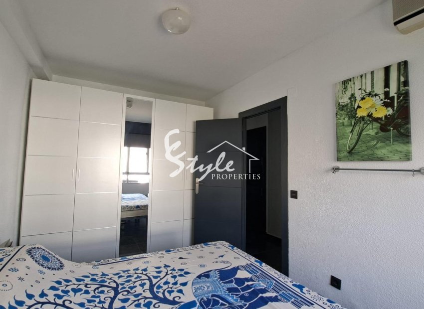 Resale - Apartment - Torrevieja - Acequion