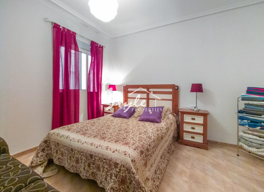 Resale - Apartment - Torrevieja - Acequion