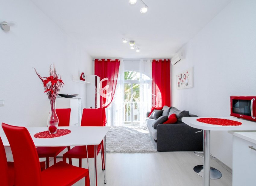 Resale - Apartment - Torrevieja - Calas Blancas