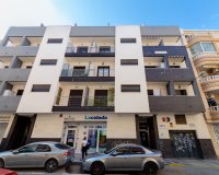 Resale - Apartment - Torrevieja - Calle Finlandia