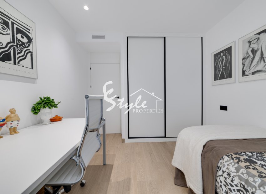 Resale - Apartment - Torrevieja - calle San Juan -la Mata