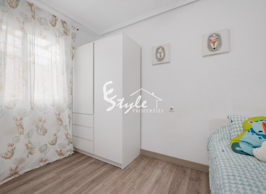 Resale - Apartment - Torrevieja - calle VICTOR GARCIA VILLALGORDO