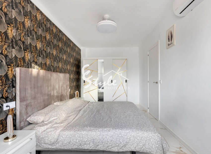 Resale - Apartment - Torrevieja - La Mata