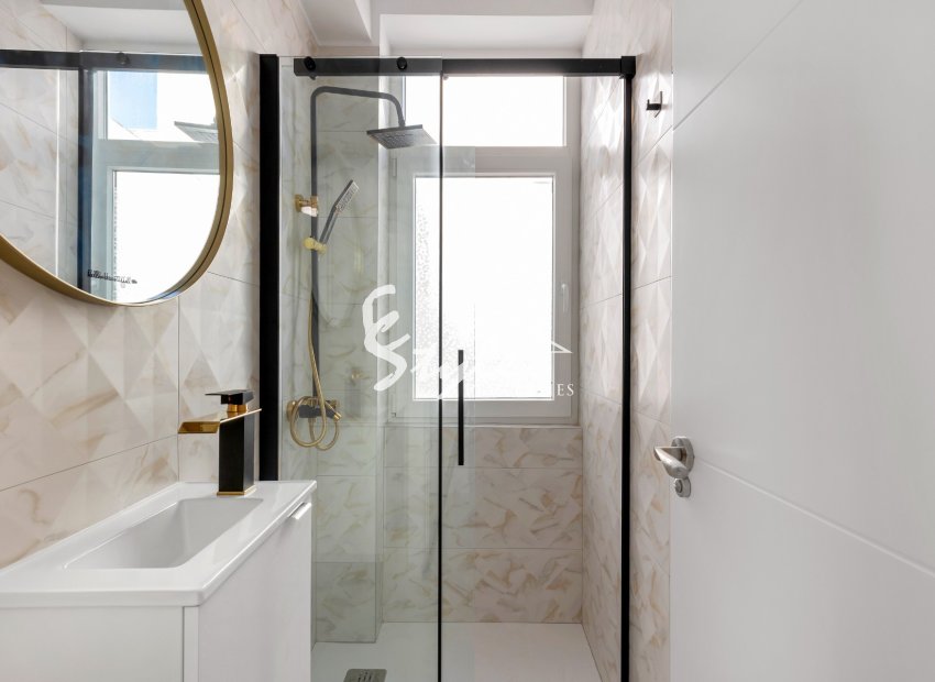 Resale - Apartment - Torrevieja - La Mata