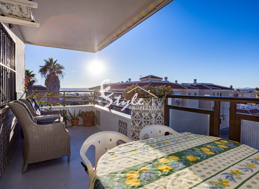 Resale - Apartment - Torrevieja - La Siesta
