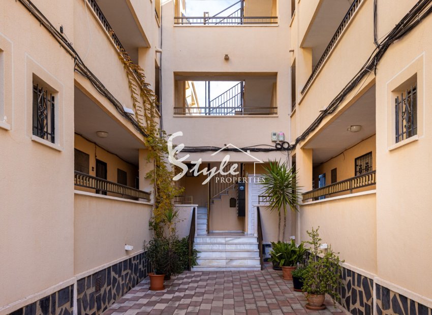 Resale - Apartment - Torrevieja - La Siesta