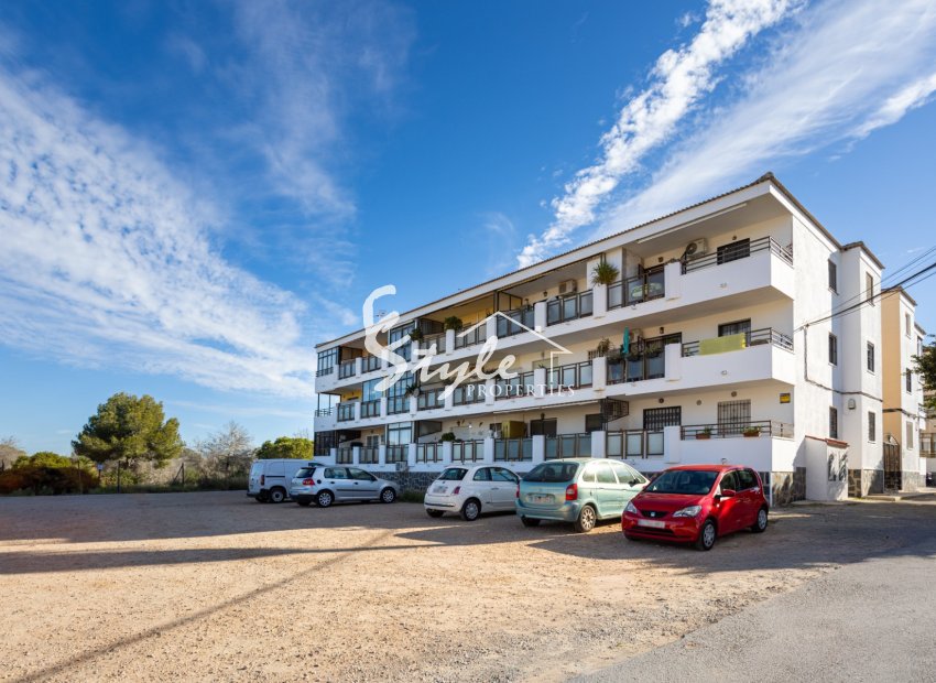 Resale - Apartment - Torrevieja - La Siesta