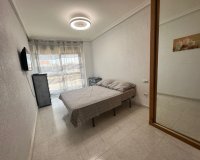 Resale - Apartment - Torrevieja - La Veleta