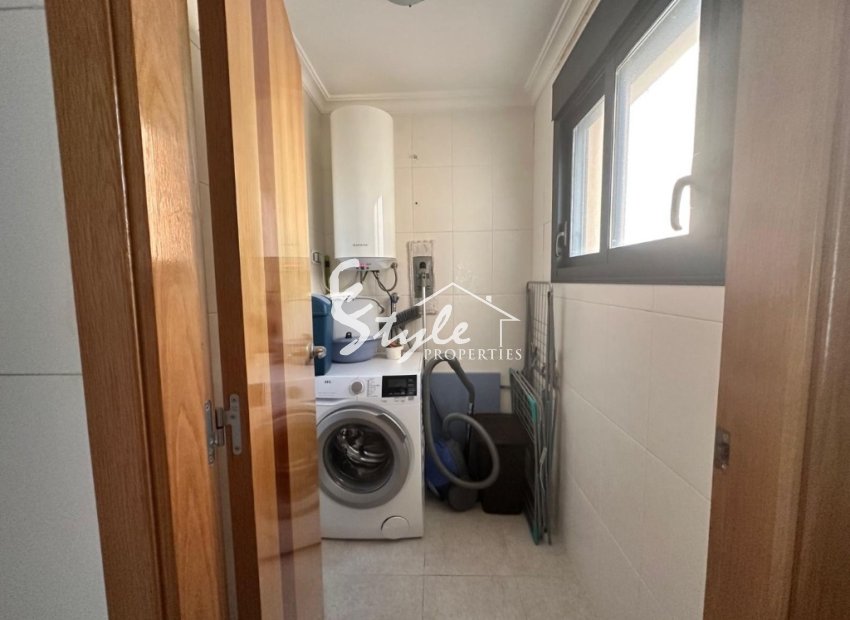 Resale - Apartment - Torrevieja - La Veleta