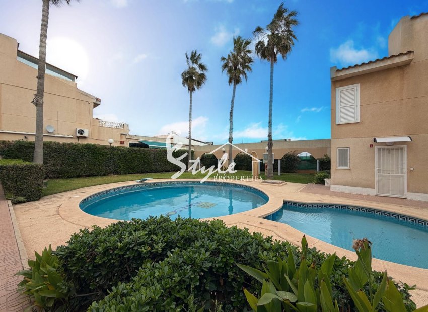 Resale - Apartment - Torrevieja - Los Locos