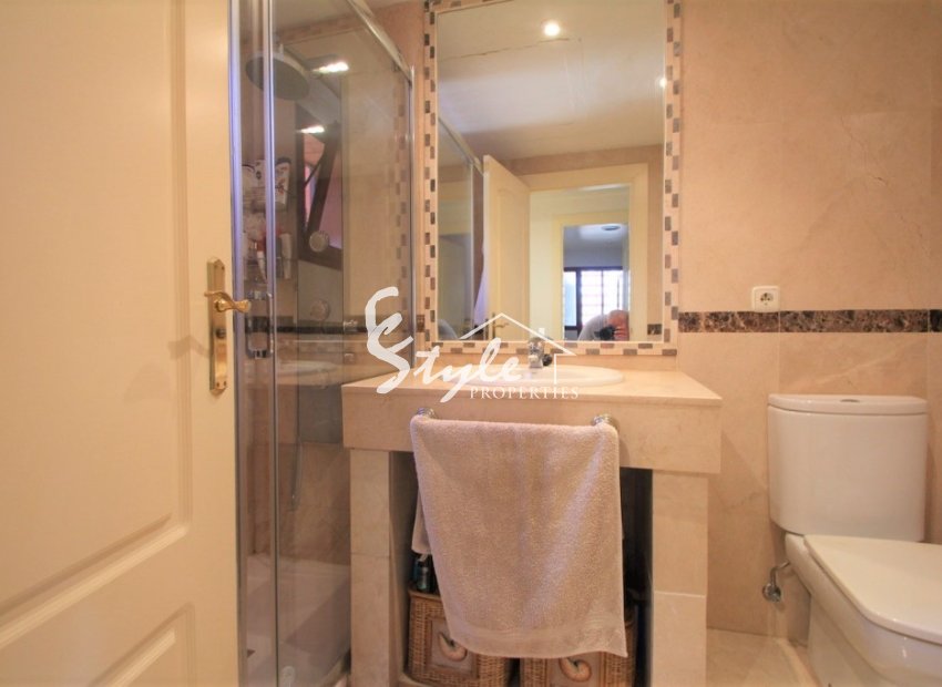 Resale - Apartment - Villamartin