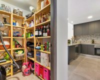 Resale - Apartment - Villamartin