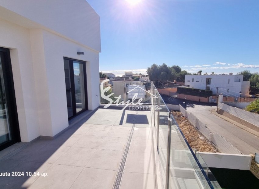 Resale - Apartment - Villamartin