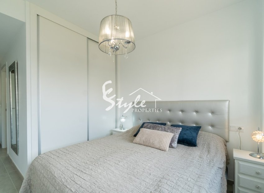 Resale - Apartment - Villamartin