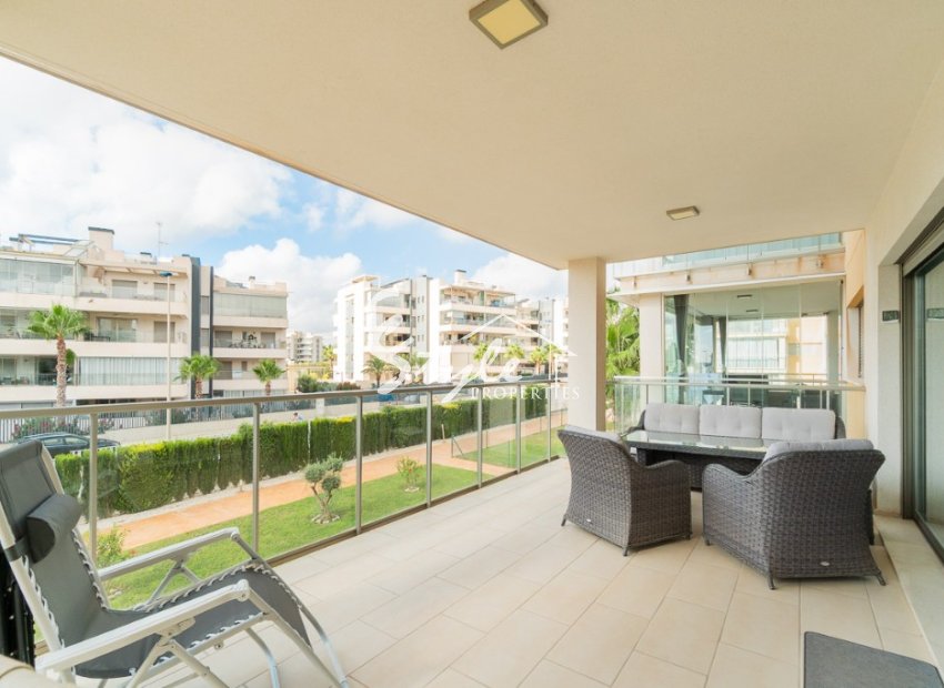 Resale - Apartment - Villamartin