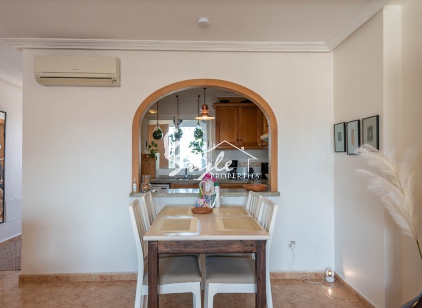 Resale - Apartment - Villamartin