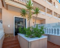 Resale - Apartment - Villamartin