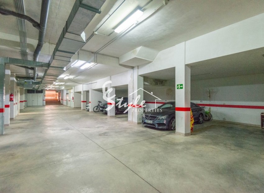 Resale - Apartment - Villamartin