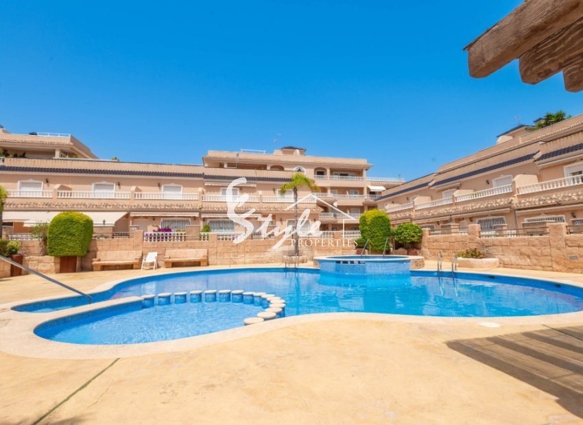 Resale - Apartment - Villamartin