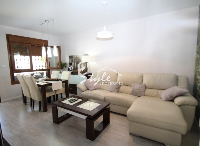 Resale - Apartment - Villamartin