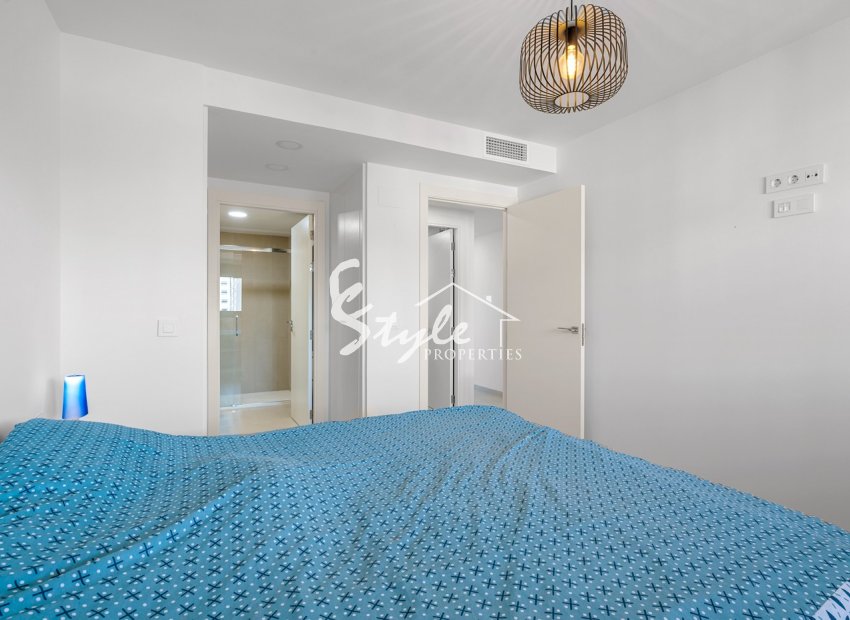 Resale - Apartments - Orihuela Costa  - Punta Prima