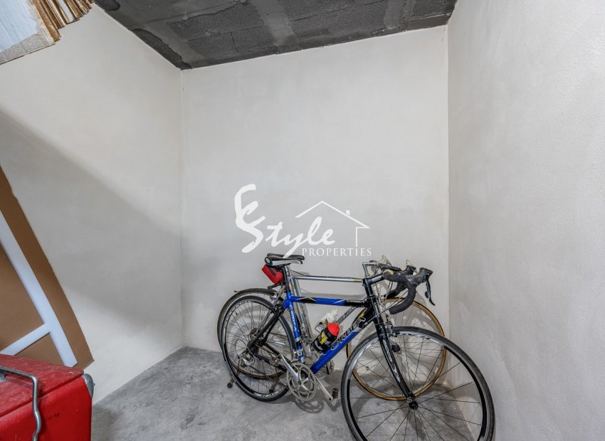 Resale - Apartments - Orihuela Costa  - Punta Prima