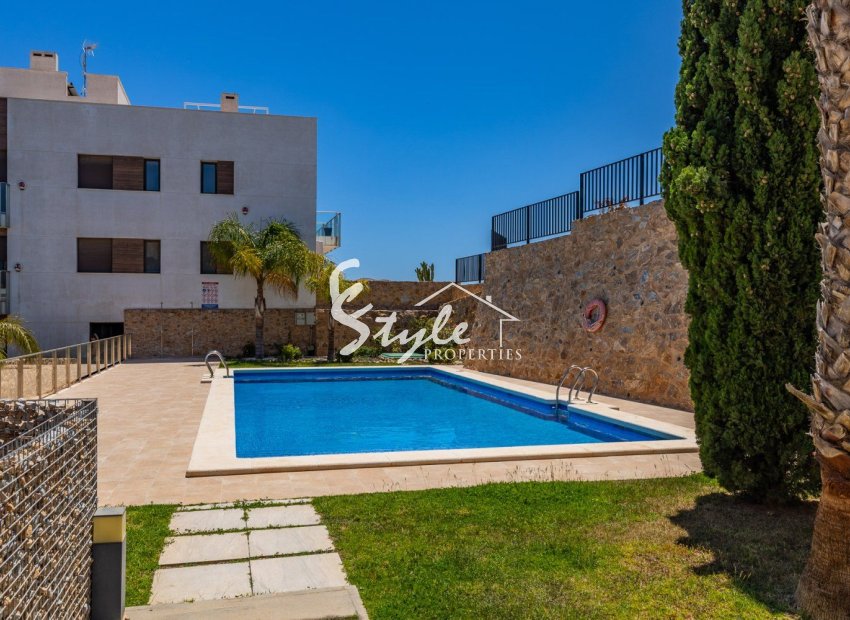 Resale - Ático - Orihuela Costa  - Las Ramblas