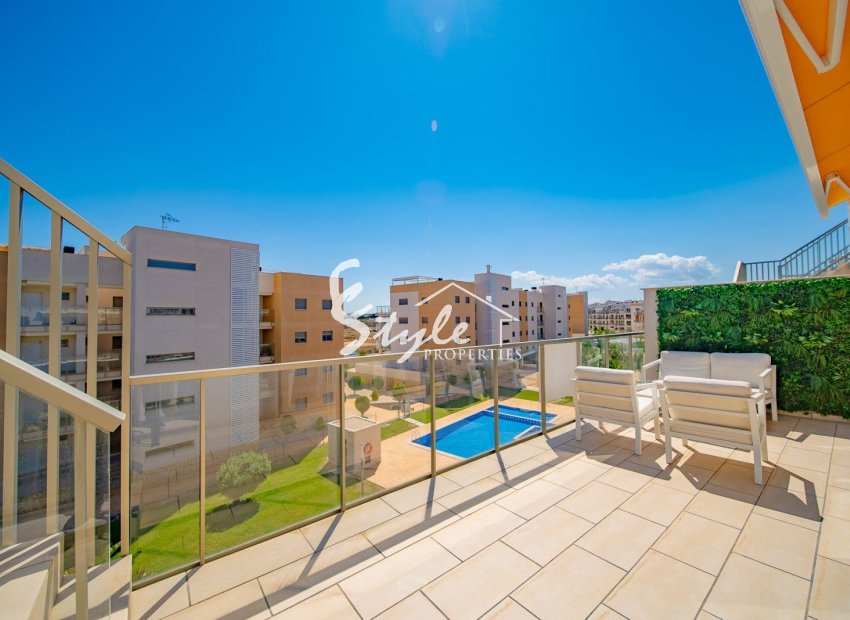 Resale - Ático - Orihuela Costa  - Villamartin