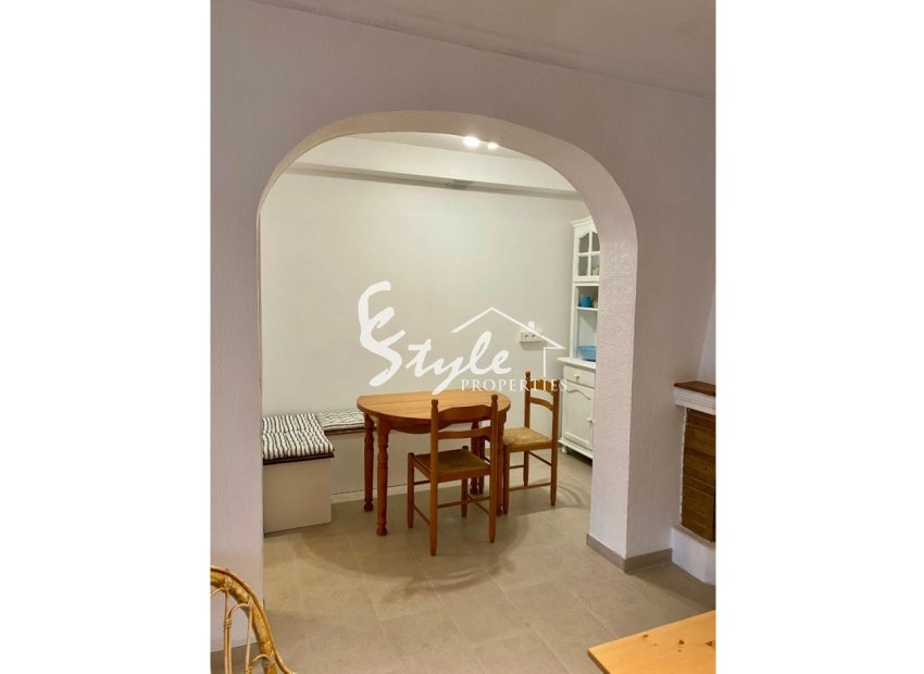 Resale - Bungalow - Orihuela Costa  - Cabo Roig