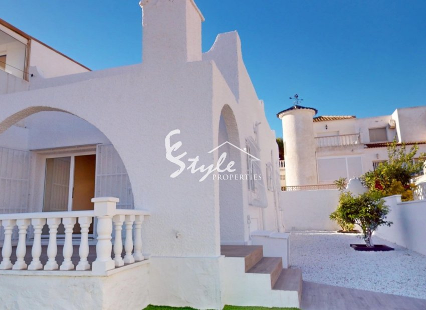 Resale - Bungalow - Orihuela Costa  - Las Filipinas