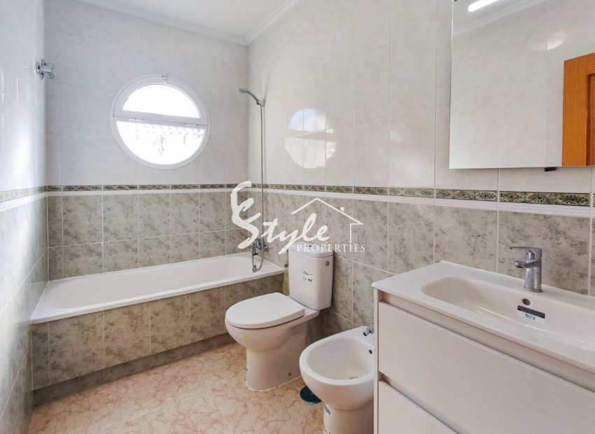Resale - Bungalow - Orihuela Costa  - Los Altos