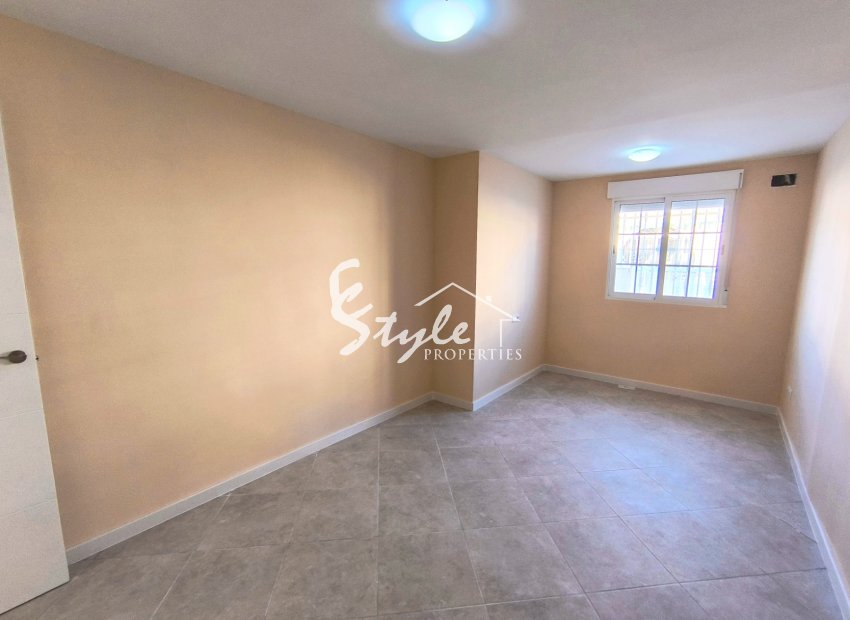 Resale - Bungalow - Torrevieja - El Chaparral