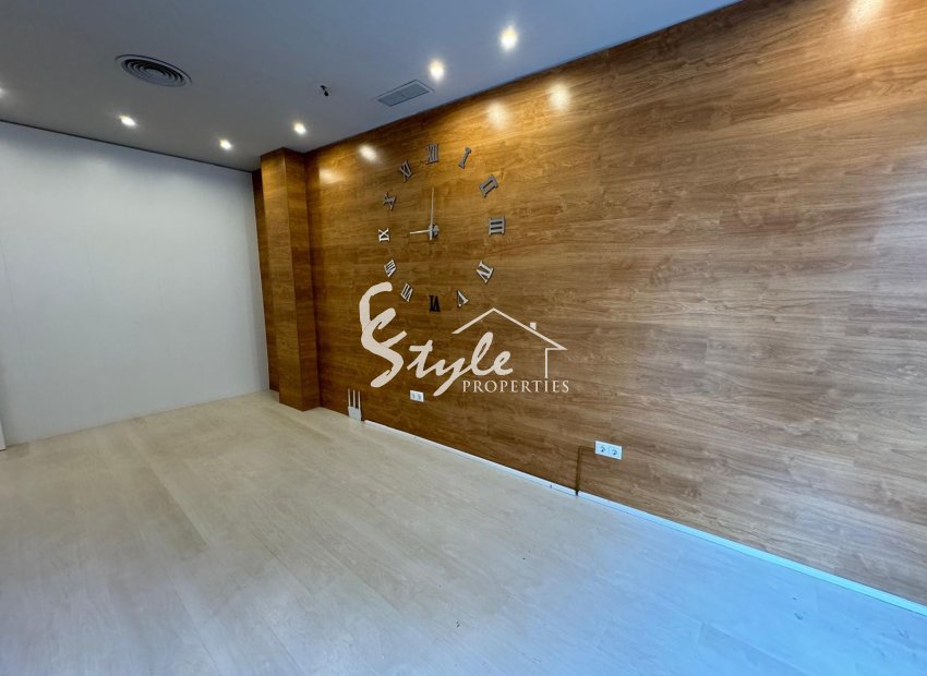 Resale - Commercial premises / Commercial unit / Retail space - Guardamar del Segura - Guardamar del Seguras*