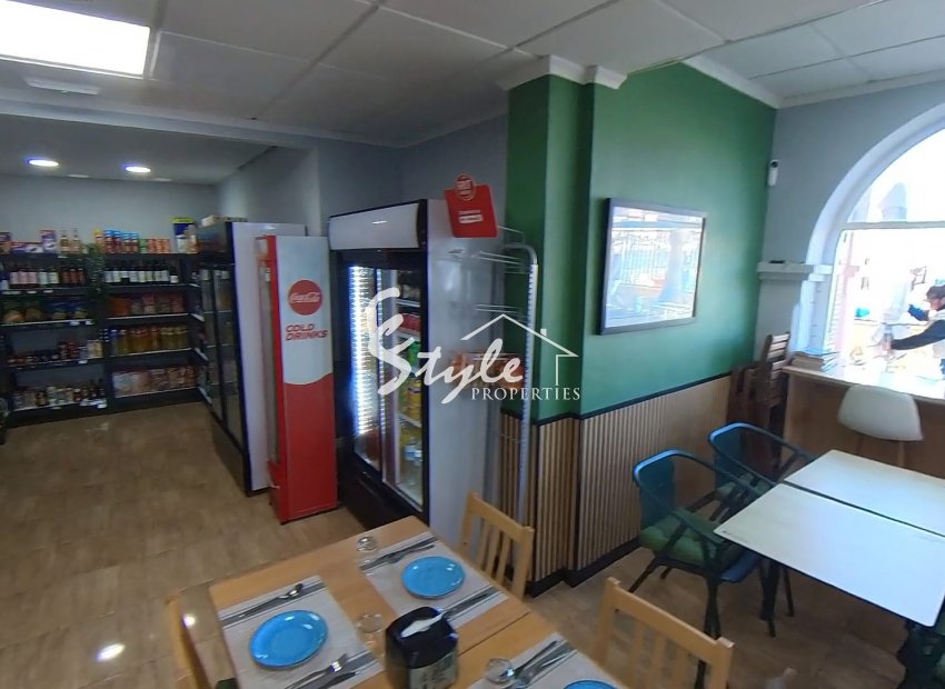 Resale - Commercial - Torrevieja - Puerto