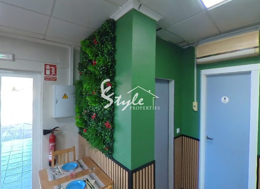 Resale - Commercial - Torrevieja - Puerto