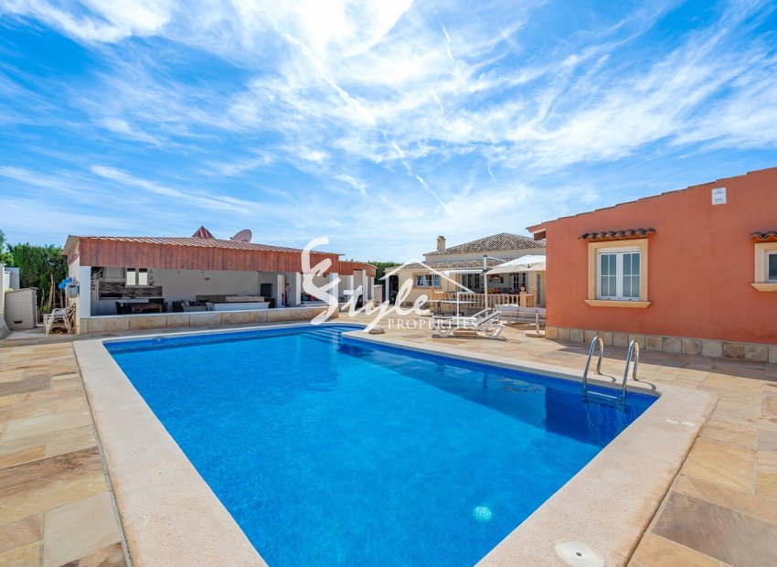 Resale - Country estate - Almoradi - Las heredades