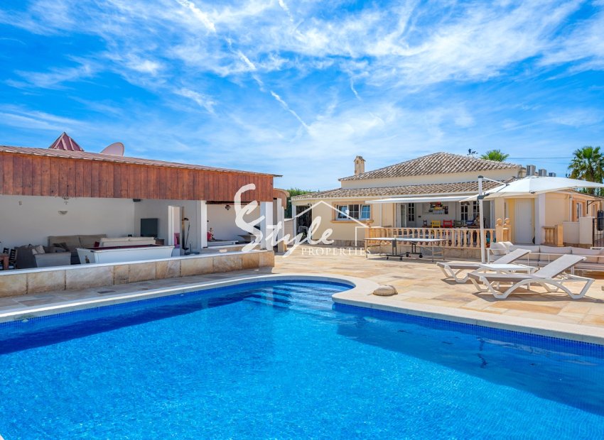 Resale - Country estate - Almoradi - Las heredades