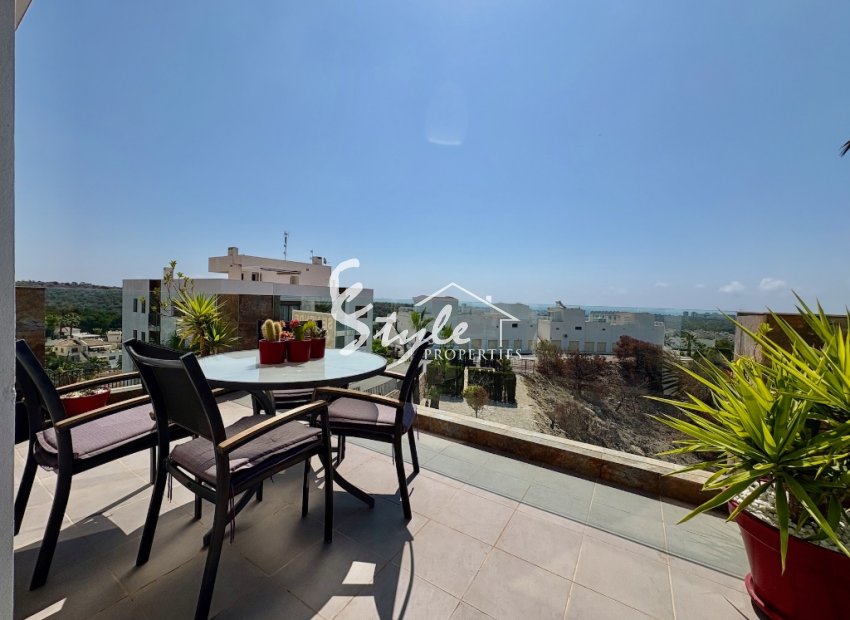 Resale - Duplex apartment - Las Ramblas