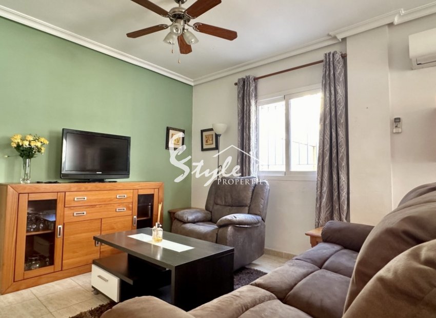 Resale - Duplex - Orihuela Costa  - Playa Flamenca