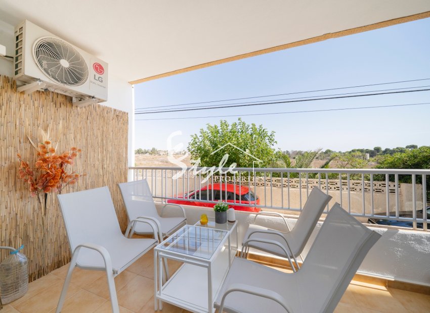 Resale - Flat - Orihuela Costa  - Punta Prima