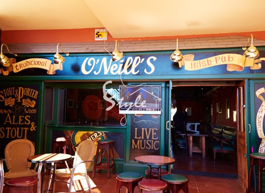 Resale - Quad House - Los Altos