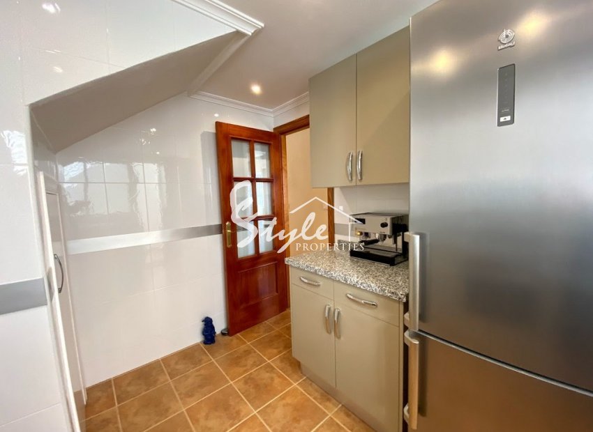 Resale - Quad House - Los Altos