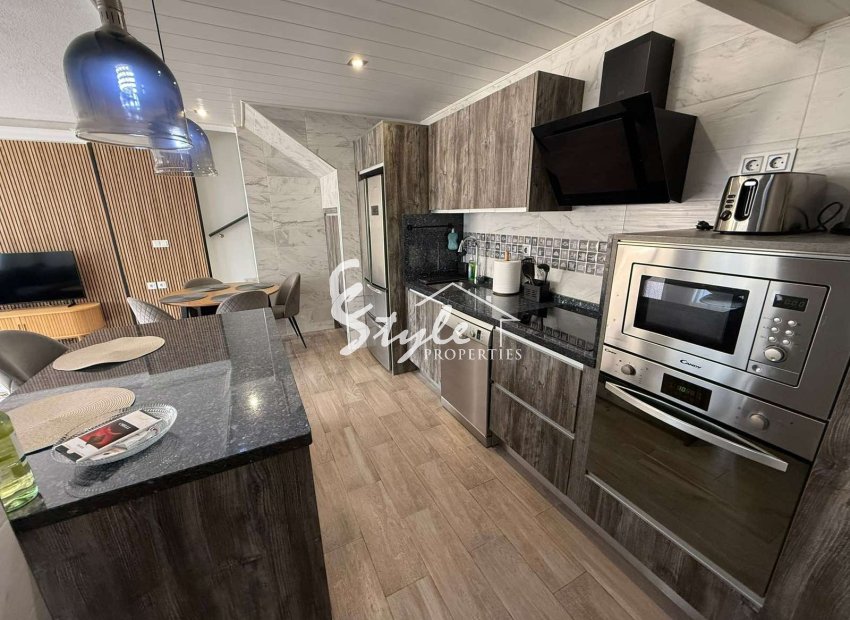 Resale - Semi-Detached Villa - Los Altos