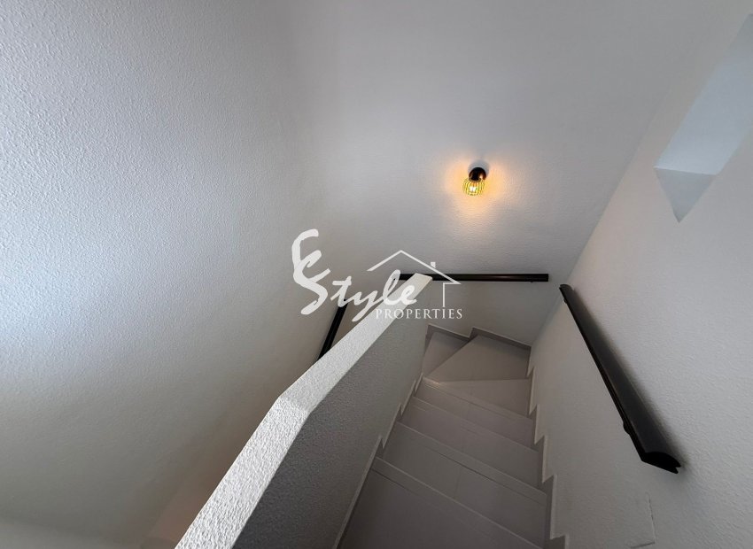 Resale - Semi-Detached Villa - Los Altos