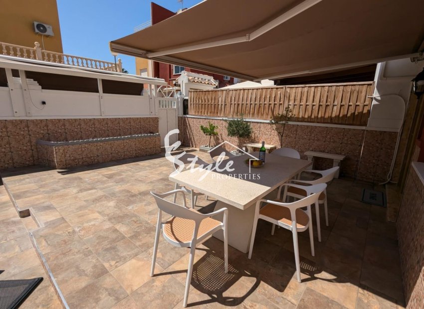 Resale - Semi-Detached Villa - Los Altos