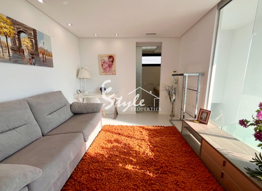 Resale - Semi - Detached Villa - Los Dolses