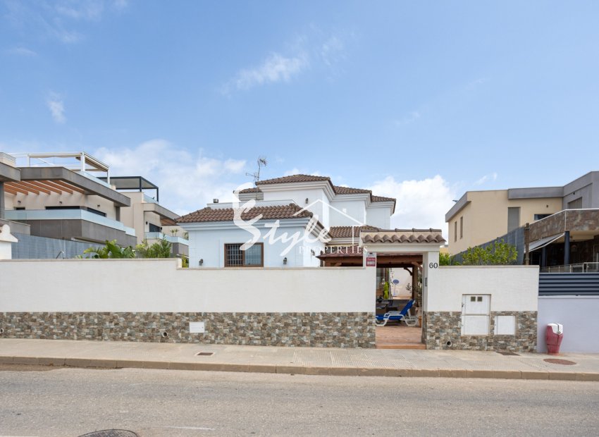 Resale - Semi - Detached Villa - Los Montesinos - La Herada
