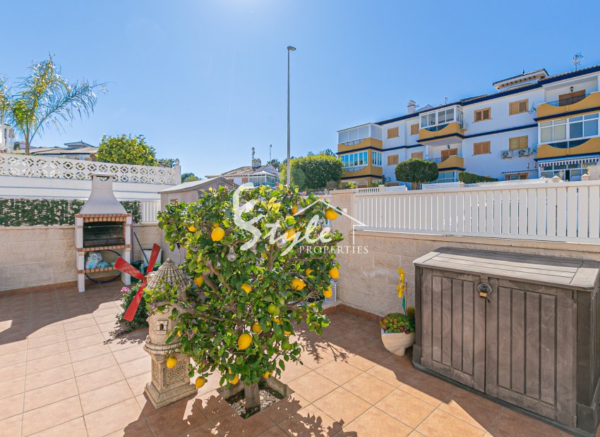 Resale - Semi - Detached Villa - Mil Palmeras - Riomar