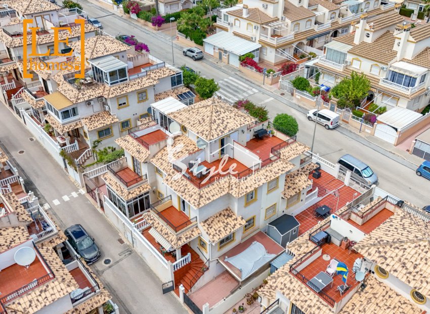 Resale - Semi-Detached Villa - Orihuela-Costa - La Zenia